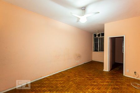 Sala de apartamento para alugar com 3 quartos, 700m² em Icaraí, Niterói