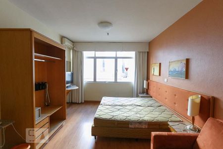 Apartamento à venda com 31m², 1 quarto e sem vagaSala/Quarto