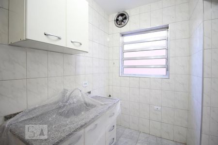 Cozinha de apartamento para alugar com 1 quarto, 45m² em Vila Nova Caledônia, São Paulo