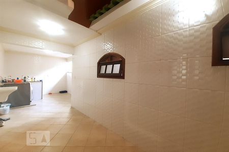 Casa de condomínio à venda com 448m², 6 quartos e 2 vagas Casa de condomínio à venda com 448m², 6 quartos e 2 vagasÁrea de Serviço