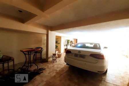 Casa de condomínio à venda com 448m², 6 quartos e 2 vagas Casa de condomínio à venda com 448m², 6 quartos e 2 vagasGaragem