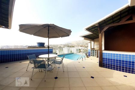 Casa de condomínio à venda com 448m², 6 quartos e 2 vagas Casa de condomínio à venda com 448m², 6 quartos e 2 vagasPiscina