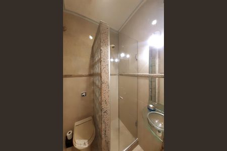 Casa de condomínio à venda com 448m², 6 quartos e 2 vagas Casa de condomínio à venda com 448m², 6 quartos e 2 vagasBanheiro da Suíte 3