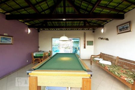 Casa de condomínio à venda com 448m², 6 quartos e 2 vagas Casa de condomínio à venda com 448m², 6 quartos e 2 vagasSalão de jogos