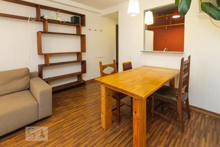 Sala de apartamento para alugar com 3 quartos, 61m² em Vila Ema, São Paulo