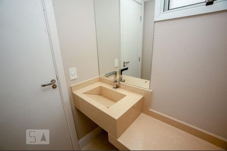 Banheiro de apartamento para alugar com 2 quartos, 117m² em Bacacheri, Curitiba