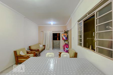 Sala de casa para alugar com 3 quartos, 125m² em Vila Progresso, Sorocaba