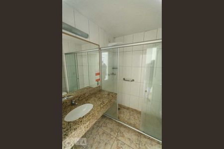 Banheiro de apartamento à venda com 1 quarto, 31m² em Centro Histórico, Porto Alegre
