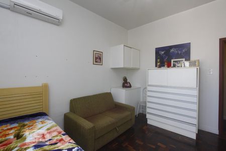 QUARTO 1 de apartamento à venda com 2 quartos, 86m² em São Geraldo, Porto Alegre