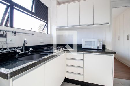 Cozinha e Área de Serviço de apartamento para alugar com 1 quarto, 30m² em Mercês, Curitiba