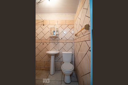 Banheiro de apartamento para alugar com 1 quarto, 32m² em Sarandi, Porto Alegre