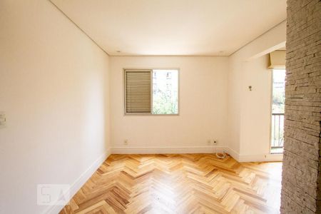 Sala de apartamento para alugar com 2 quartos, 71m² em Vila Ipojuca, São Paulo