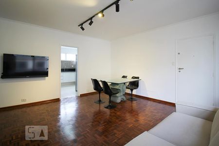 Apartamento para alugar com 80m², 2 quartos e 1 vagaSala