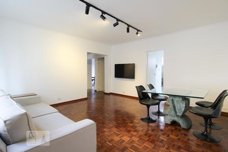 Apartamento para alugar com 80m², 2 quartos e 1 vagaSala