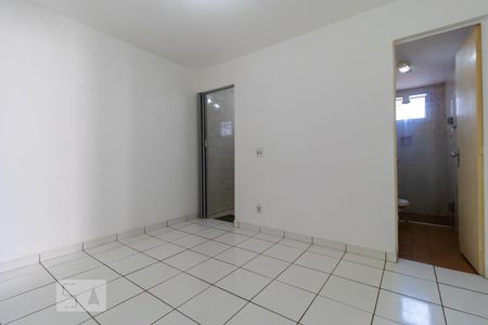 Sala de kitnet/studio para alugar com 1 quarto, 51m² em Bosque, Campinas