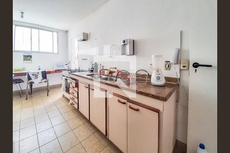 Cozinha de apartamento à venda com 4 quartos, 242m² em Barra da Tijuca, Rio de Janeiro