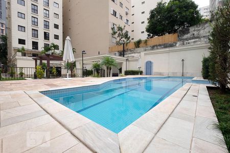 Piscina de kitnet/studio à venda com 1 quarto, 33m² em Pinheiros, São Paulo