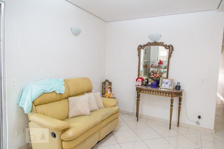 Sala 1 de casa para alugar com 3 quartos, 248m² em Vila Bertioga, São Paulo