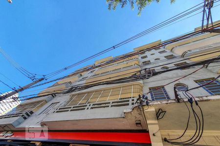 Fachada de kitnet/studio para alugar com 1 quarto, 23m² em Bom Retiro, São Paulo