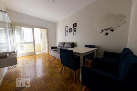 Sala de apartamento para alugar com 1 quarto, 47m² em Centro Histórico, Porto Alegre