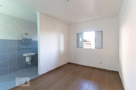 Suíte de casa à venda com 3 quartos, 200m² em Jardim Verônia, São Paulo