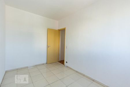 Quarto 1 de apartamento à venda com 2 quartos, 57m² em Parque Pinheiros, Taboão da Serra