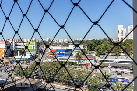 Vista da Sala de apartamento à venda com 2 quartos, 57m² em Parque Pinheiros, Taboão da Serra