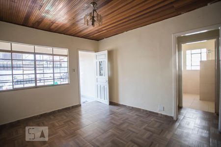 Casa à venda com 160m², 2 quartos e 3 vagasSala