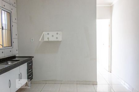 Sala/Cozinha de apartamento à venda com 2 quartos, 60m² em Vila Yara, Osasco