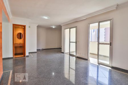 Sala de apartamento para alugar com 3 quartos, 128m² em Setor Oeste, Goiânia