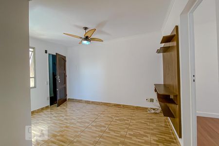 Sala de kitnet/studio para alugar com 2 quartos, 48m² em Jardim Guadalajara, Sorocaba