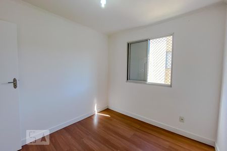 Quarto 2 de kitnet/studio para alugar com 2 quartos, 48m² em Jardim Guadalajara, Sorocaba