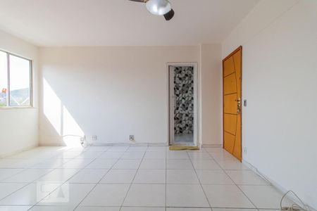 Sala de apartamento para alugar com 2 quartos, 45m² em Madureira, Rio de Janeiro