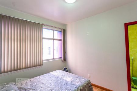 Suíte de apartamento para alugar com 1 quarto, 60m² em Lourdes, Belo Horizonte