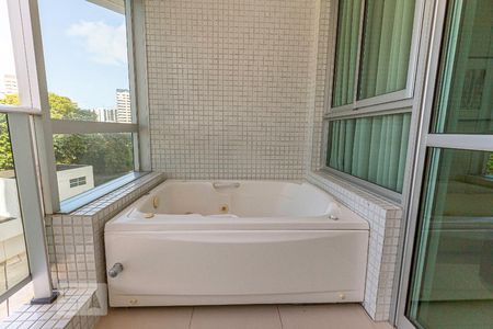 Varanda de kitnet/studio para alugar com 1 quarto, 45m² em Caminho das Árvores, Salvador