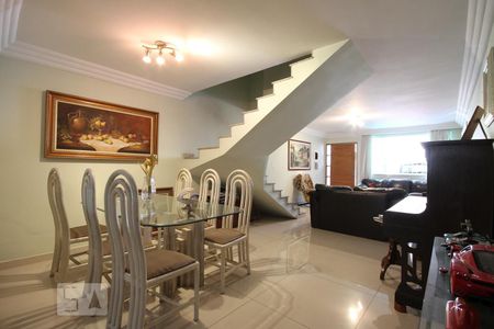 Sala de casa para alugar com 3 quartos, 150m² em Vila Brasílio Machado, São Paulo