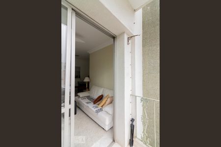 Varanda Sala de apartamento à venda com 2 quartos, 90m² em Itaim Bibi, São Paulo