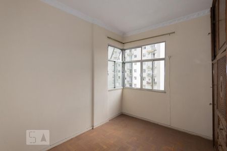 Quarto 2 de apartamento para alugar com 2 quartos, 55m² em Grajaú, Rio de Janeiro