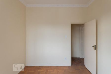 Quarto 1 de apartamento para alugar com 2 quartos, 55m² em Grajaú, Rio de Janeiro