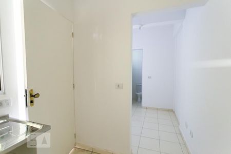 Cozinha de kitnet/studio à venda com 1 quarto, 16m² em Vila Butantã, São Paulo