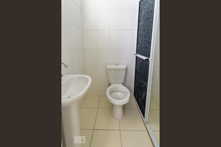 Banheiro de kitnet/studio à venda com 1 quarto, 16m² em Vila Butantã, São Paulo