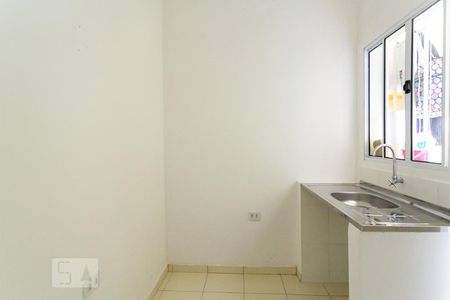 Cozinha de kitnet/studio à venda com 1 quarto, 16m² em Vila Butantã, São Paulo