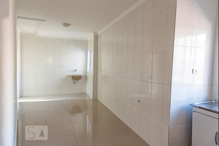 Cozinha de apartamento para alugar com 1 quarto, 32m² em Liberdade, São Paulo