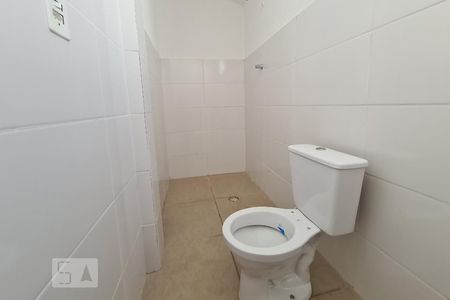 Detalhe Banheiro de casa para alugar com 1 quarto, 45m² em Centro, Sorocaba