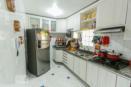 Cozinha de casa de condomínio à venda com 3 quartos, 150m² em Tristeza, Porto Alegre