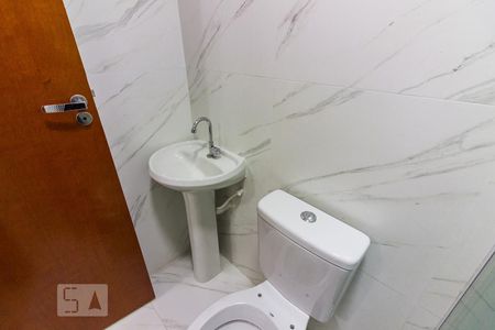 Banheiro de apartamento para alugar com 1 quarto, 31m² em Vila Aurora (zona Norte), São Paulo