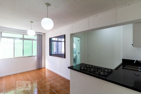 Sala de apartamento para alugar com 2 quartos, 63m² em Centro, São Paulo