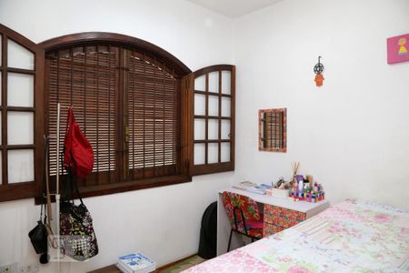 Quarto 2 de casa à venda com 4 quartos, 200m² em Vila Morse, São Paulo