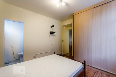 Suíte de apartamento para alugar com 1 quarto, 82m² em Pompéia, Santos