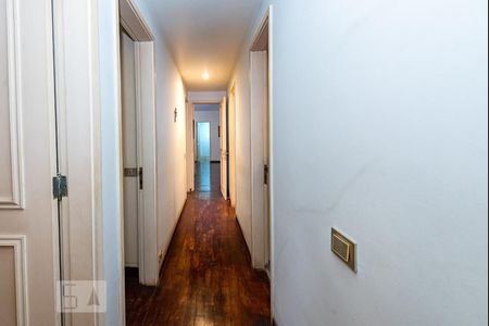 Corredor de apartamento à venda com 4 quartos, 129m² em Leblon, Rio de Janeiro